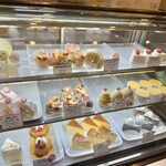 セ・ラ・セゾン! 相模原本店 - トライフルロールを購入。