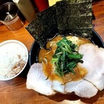 ラーメン 末廣家 - 