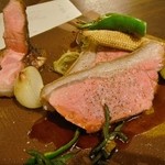 ヒロヤ - 骨付き猪ロース肉の炭焼き