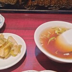 紅珠 - ご飯頼むとついてくる？？