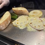 ステーキハウス京 - パンとトマトとチーズと野菜たち