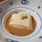 青山きいろ - ［夜コース］先付は胡麻豆腐のピーナツ醤油。ピーナツの香りの方がやや強め。