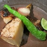 青山きいろ - ［夜コース］焼肴はのどぐろの山椒醤油焼きに緑竹（夏に取れる筍）と甘長トウガラシ。