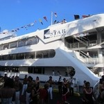 Star of Honolulu - ホノルルのアロハタワーの横に停泊してるクルーズ船です。 