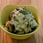 S16 - 燻製さつまいものサラダ ザジキソースがけ