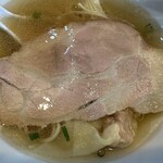 中華そば イデタ - チャーシューは2種類です。