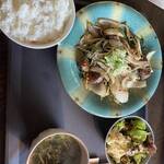 ヤキニクライオン オクマ - 