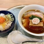 中華そば 深緑 - 黒出汁、卵かけごはん