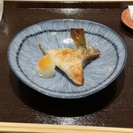 鮨もりむら - 『おまかせコース』のぶりかま