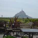 Le Relais Saint-Michel - レストランのテラスと、モンサンミッシェル♪