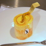 irina - ロールケーキ専門店のイリナさんならではのラインナップ☆記念日にはロールタワーが人気♪