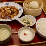 梅梅 - 