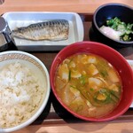すき家 - 料理写真:混ぜのっけ塩サバに豚汁変更で640円。