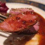 ル・トワ・ルージュ - フランス産仔鴨のロースト