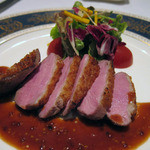 ル・トワ・ルージュ - フランス産仔鴨のロースト