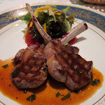 ル・トワ・ルージュ - ニュージーランド産仔羊のグリル