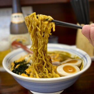 カレーらーめん じぇんとる麺_1