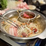 薬膳ハリハリ鍋ごんじゅ - 