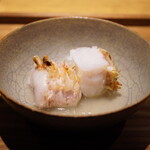 日本料理FUJI - ●白甘鯛の松笠焼き
      船上で活き〆されたもの。お出汁も甘鯛で統一させている。