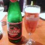 シェ・ミカワ - ベルビュークリークはさくらんぼビール