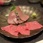 YORONIKU TOKYO AZABUDAIHILLS - 本日のお刺身(トモサンカク、フィレミニオン)