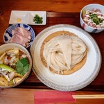 手打ちうどん さかもと - 肉汁うどん、ミニチャーシュー丼