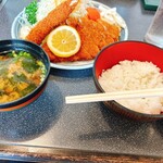 成田屋牛焼肉とんかつ - 