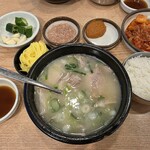 お膳⑦(松)⑅韓国 松亭3代クッパ｜西面・凡一洞(釜山)のグルメ・レストラン｜韓国