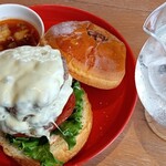 Bocca burger - ダブルチーズバーガー2250円　ジンジャーエール500円