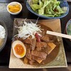 もつ煮と煮干しそば（中華そば）真也食堂