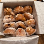 Leonard's Bakery - オリジナル、チョコ、マカデミア、グァバ