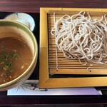 切麦 - カレー汁　麺少なめ