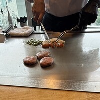 ニュー松坂 新宿店 - 鉄板で焼き焼き