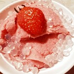 甜姨姨 - イチゴのかき氷＋甘豆腐