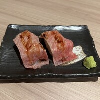 近江うし 焼肉 にくTATSU 青山本店 - 