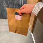 湘南沖地蟹専門店ふじ月 - おにぎりお土産１