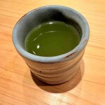 湘南沖地蟹専門店ふじ月 - お茶