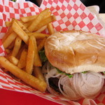 Teddy's Bigger Burgers - セットのハンバーガー