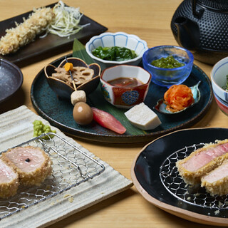 《ディナー限定》素材にこだわり抜いた熟成銘柄豚食べ比べコース