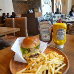 アレヴェリー テラス - ハンバーガー