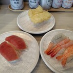 はま寿司 - 料理写真:マグロ&エビ&イカ天