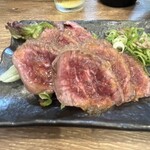 立ち飲み やみー - 牛のたたき