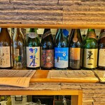 藤門 - 内観(日本酒が充実)