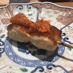 薪鳥新神戸 - 高原比内地鶏　胸肉　自家製ハリッサ