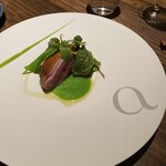 アコルドゥ - 鴨のアサード 若い豆のフーゴ