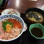 しおさい - 海の幸四種丼