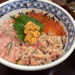 しおさい - 海の幸四種丼