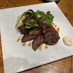 北海道厚岸 - 鹿肉の炙り焼き