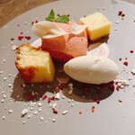 TOKYO Whisky Library - 