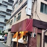 すみ家 - 我々今回は別館へ